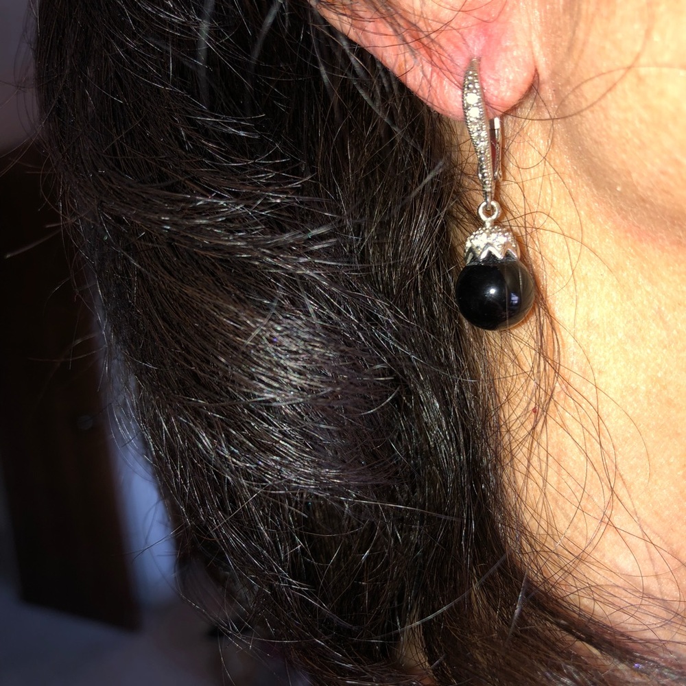 Black Dangle earrings